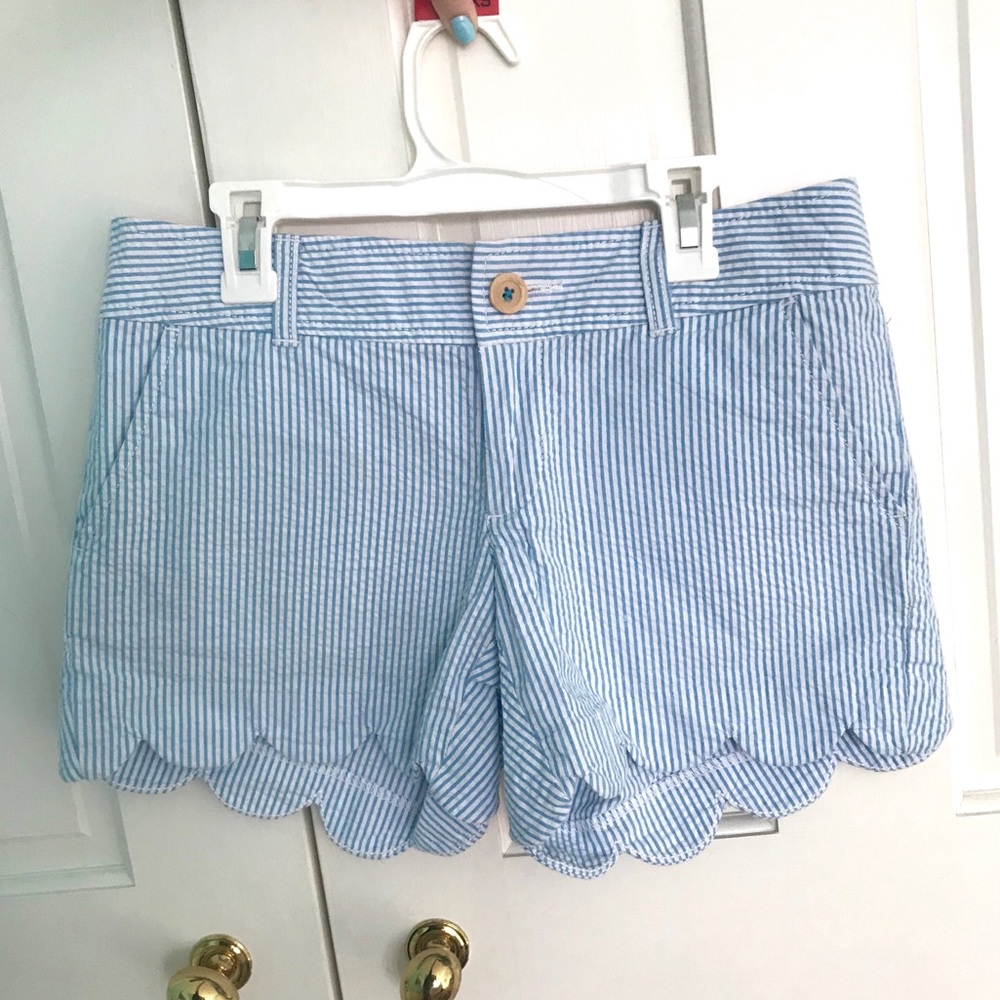 LILLY PULITZER Buttercup Scallop hem shorts Size 0